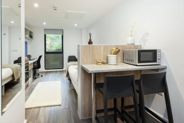 1 bed studio, Glenthorne Road, Exwick, Exeter, EX44GZ - Image 2